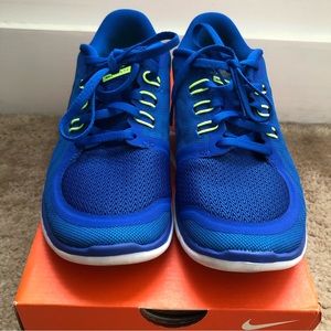 Preowned Nike Free 5.0 Sneakers - Size 4.5Y